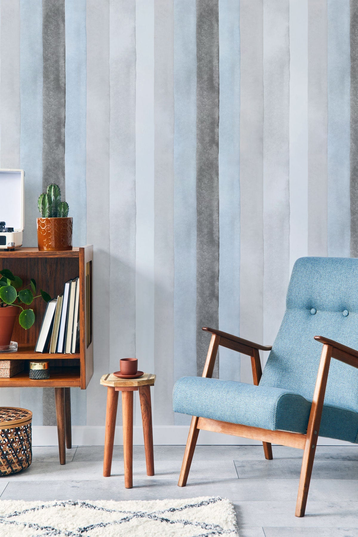 Cream Cakes / Sky Blue