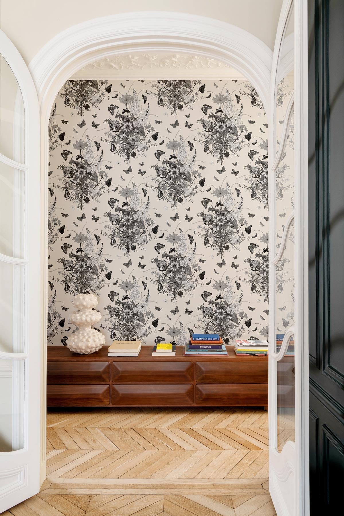 Fountain Garden / Mono