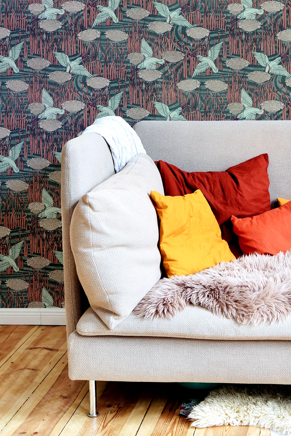 Kingfisher Above Water / Teal