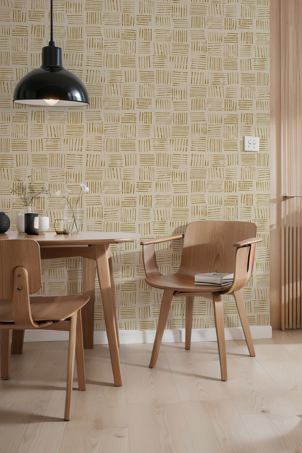 Strokes Party Light / Gold