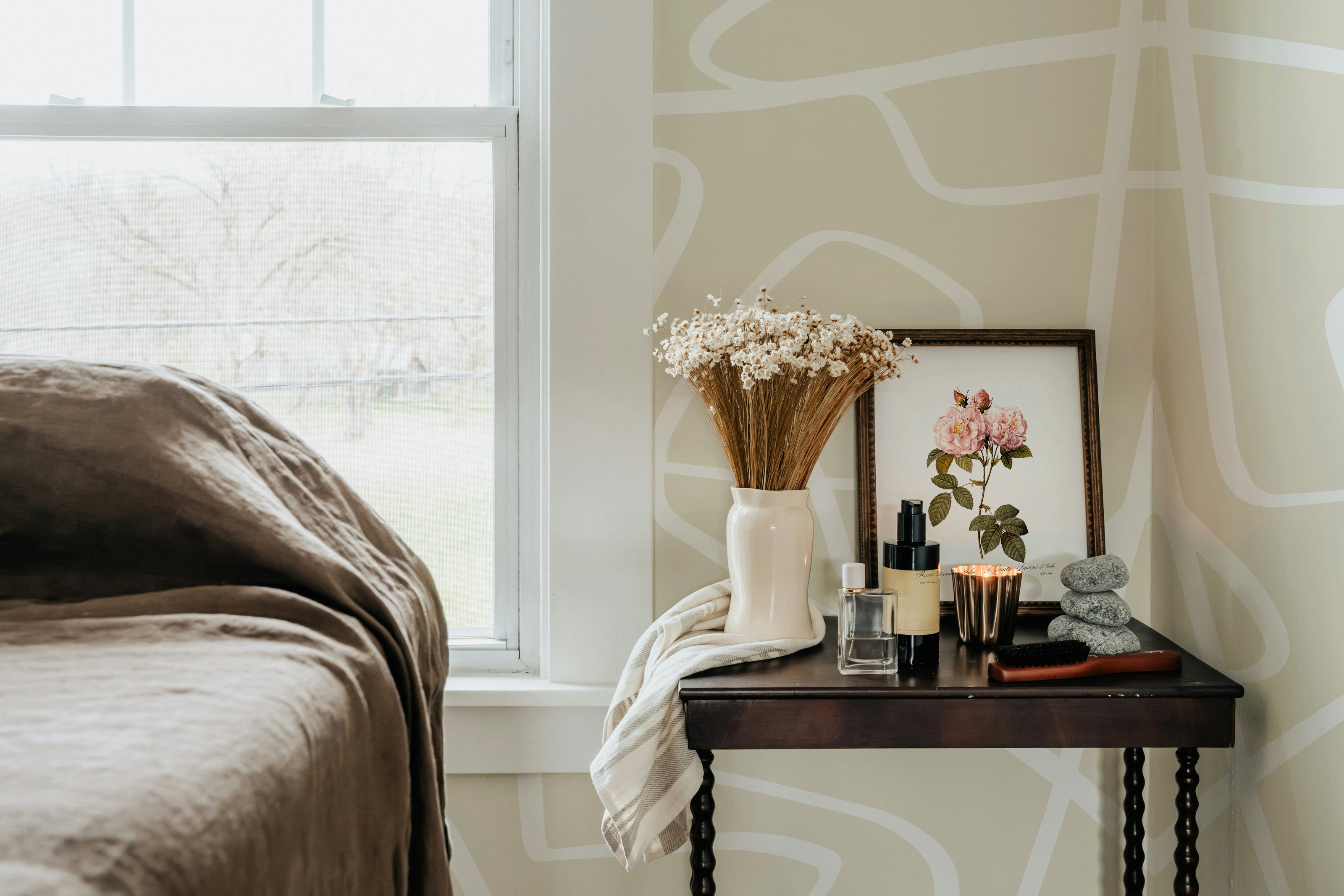 Flowform Abstract / Cream