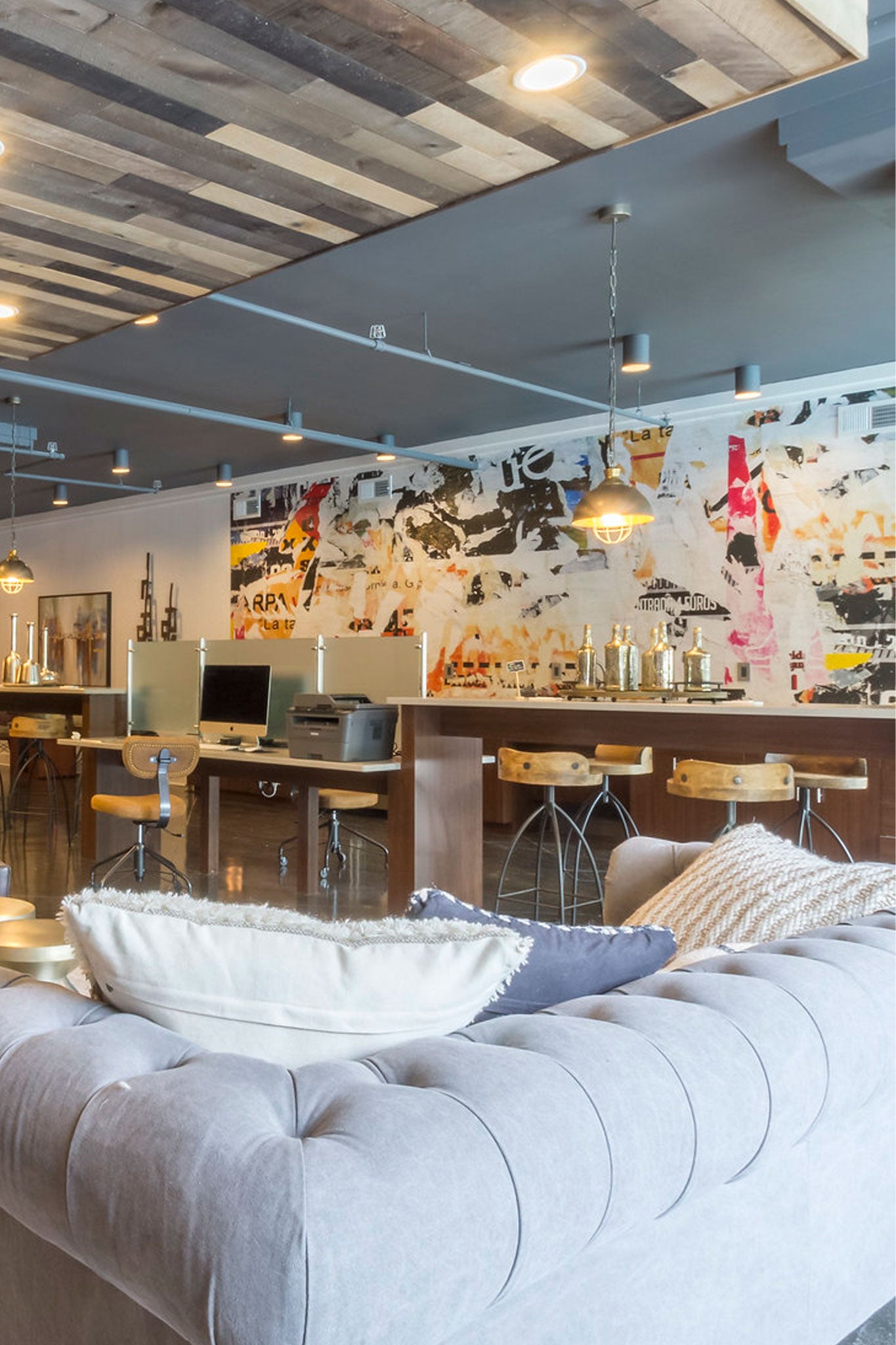 3 ways Wallpaper Will Transform Your Business Space - Eazywallz