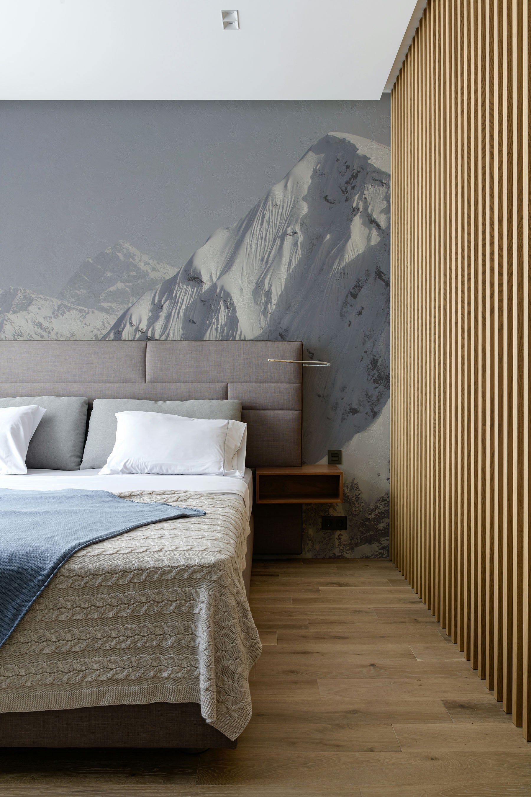 White Mountain Close Up Mural Wallpaper