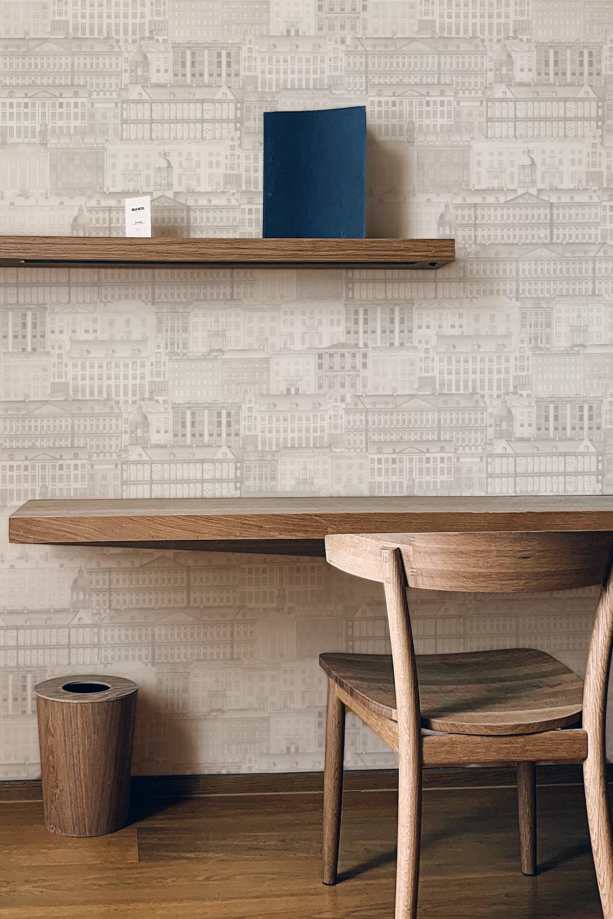 Amsterdam / Light Grey