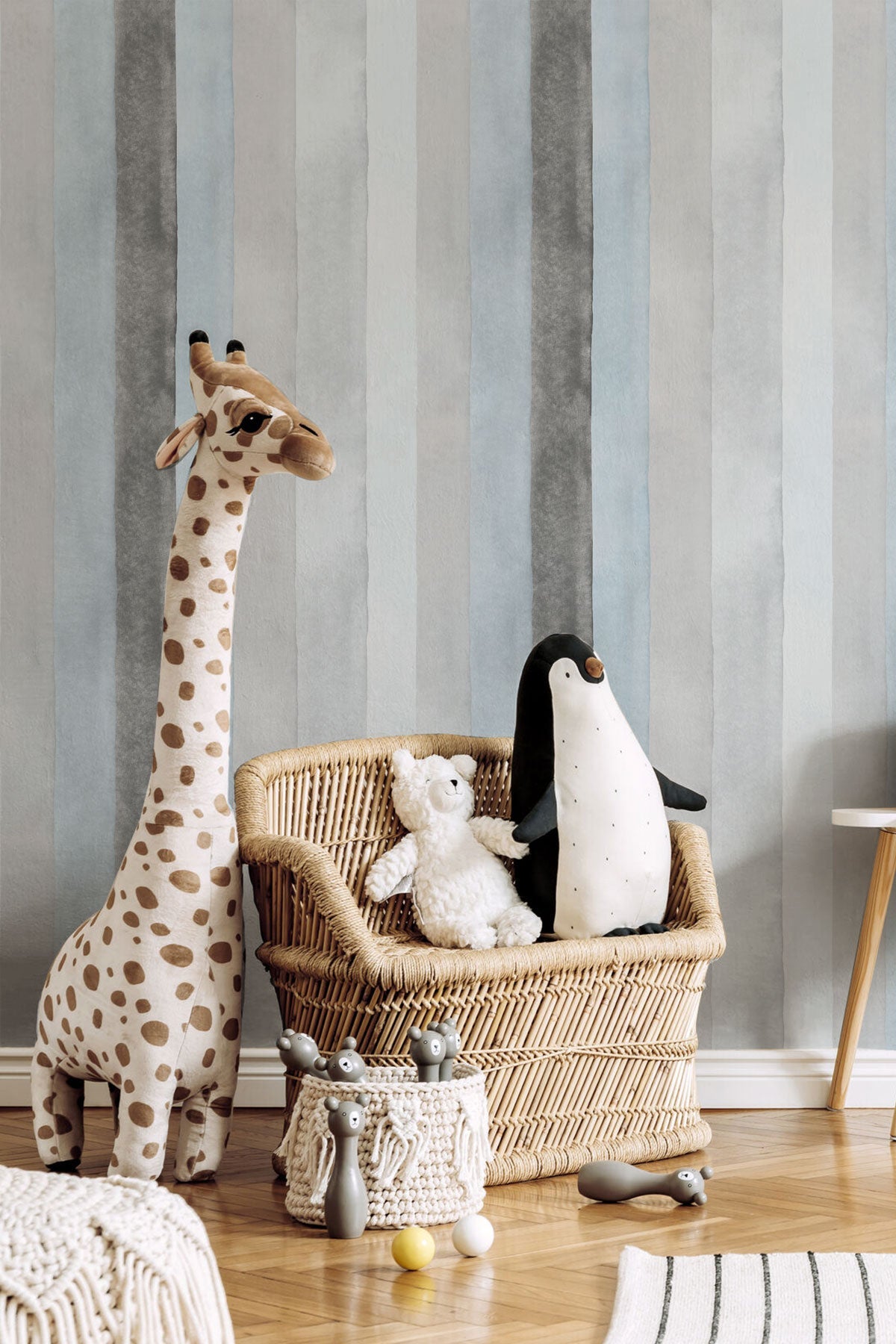 Cream Cakes / Sky Blue