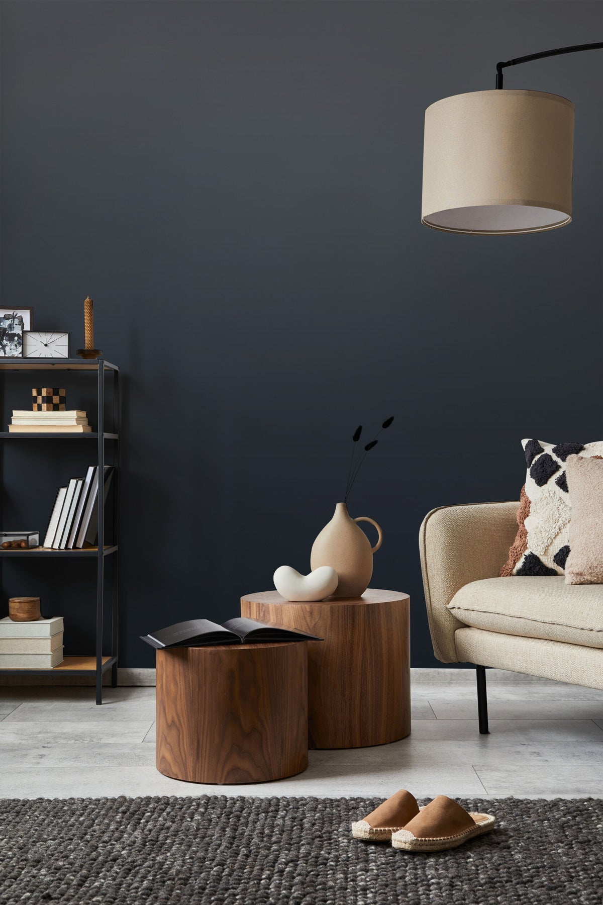 Raven's Wing wallpaper in a room