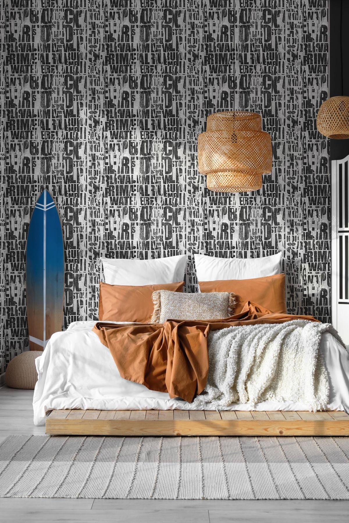 Street Script / Black and White