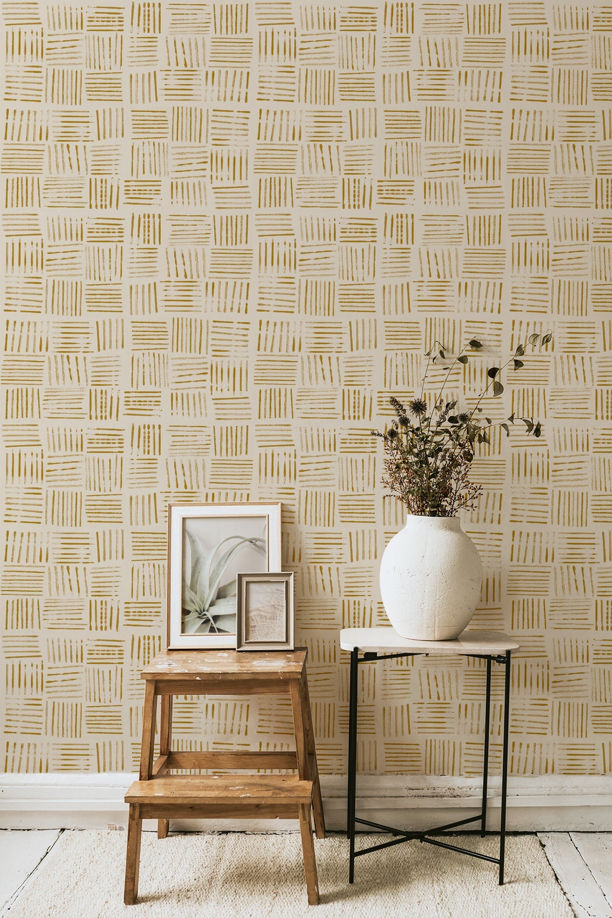 Strokes Party Light / Gold