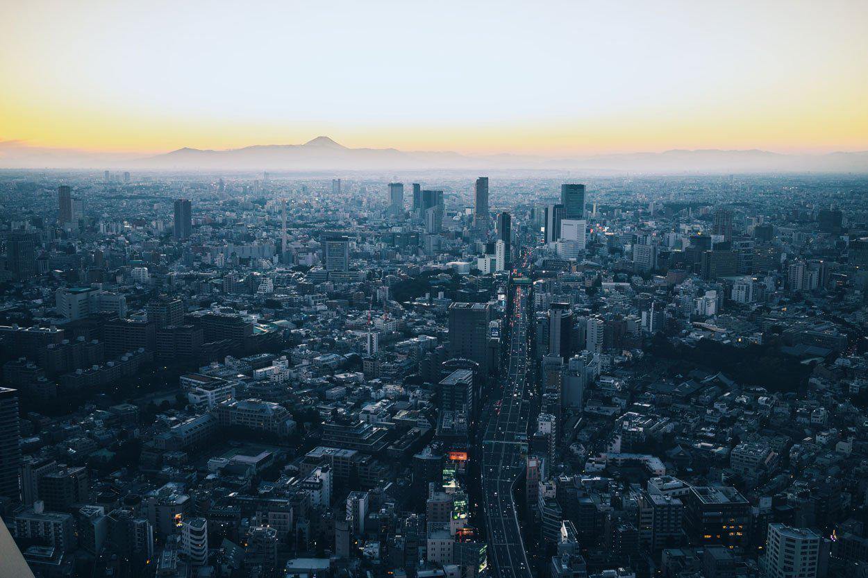 Japan-Cityscape-Wall-