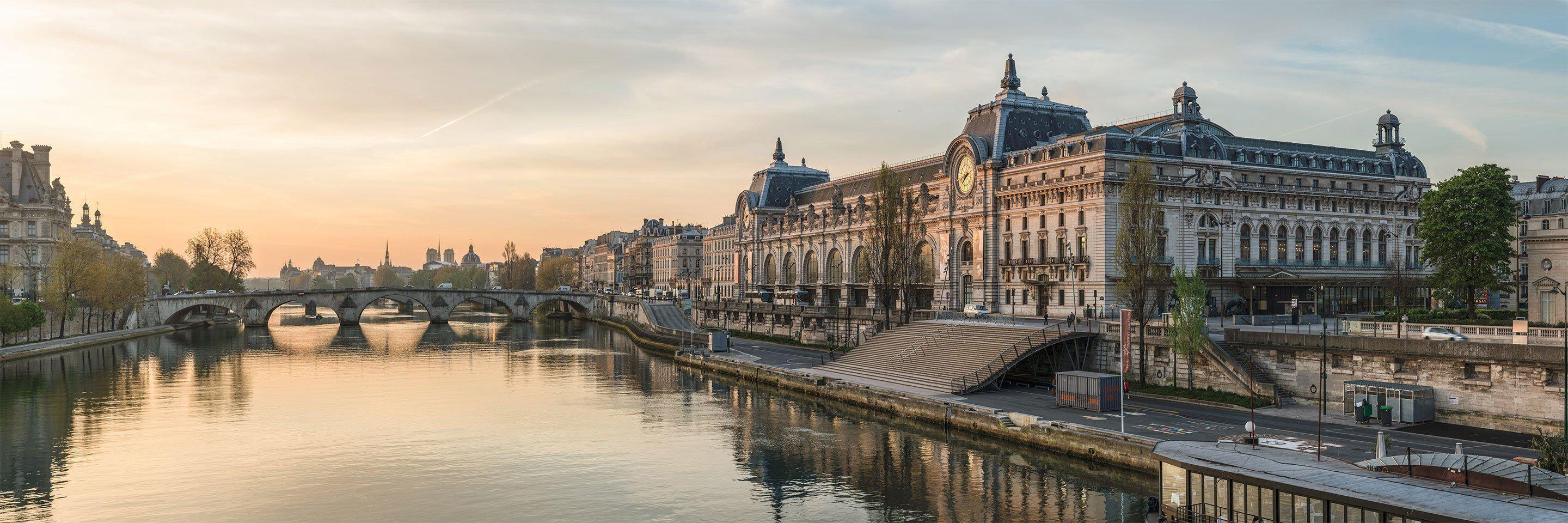 Panoramic Musée d'Orsay Wall Mural | Paris Wallpaper | Eazywallz