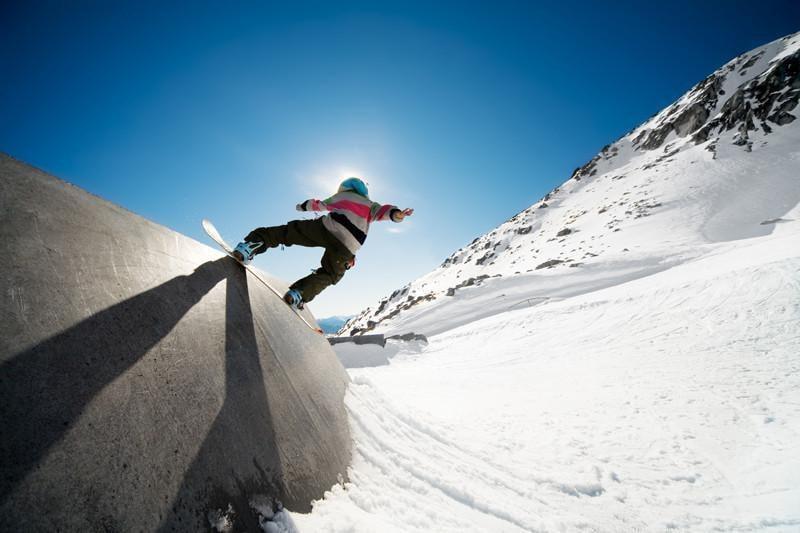 Snowboarder on wall ride Wall Mural-Wall Mural-Eazywallz